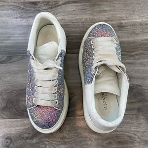 ALEXANDER MCQUEEN
Colorblock Pattern Glitter Accents Sneakers Size 37
